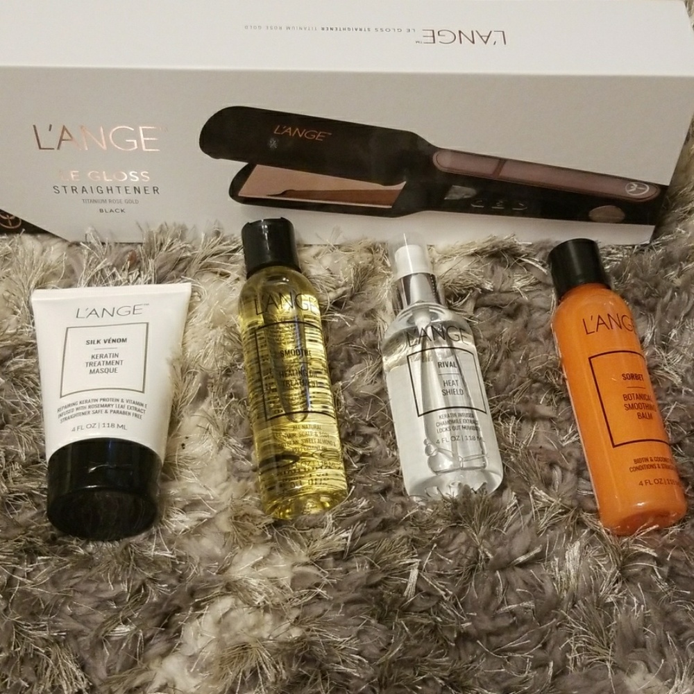 L'Ange straightener and product bundle
